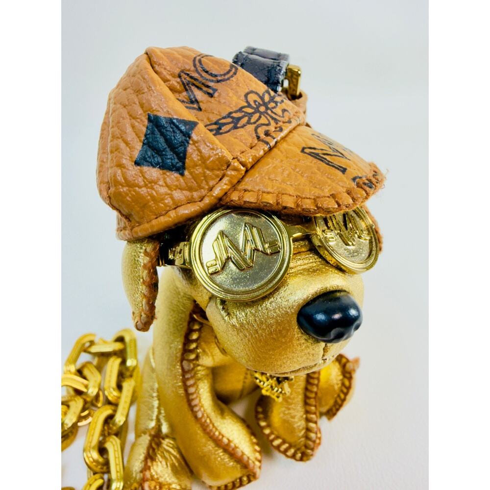 MCM Metallic Gold Dog Charm Key Ring Hiphop Visetos Hat Sunglasses Chain Rare - Picture 3 of 9